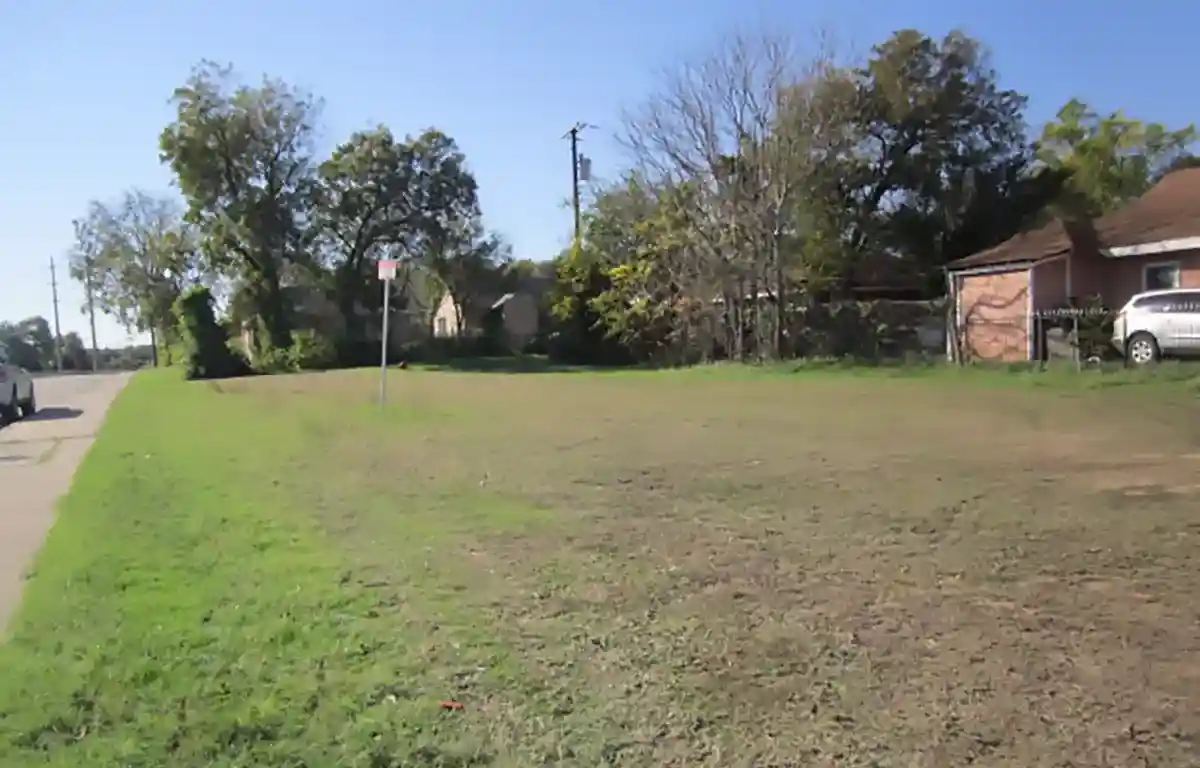 1354 Morrell Ave Dallas 75203 image